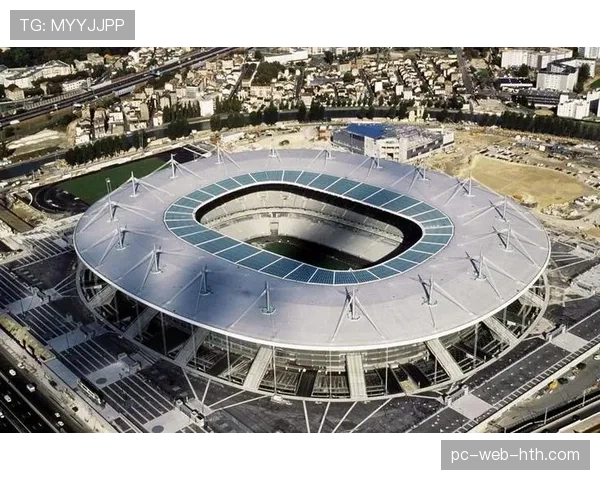 法兰西大球场启动2027年欧冠决赛筹备工作,将进行草坪翻新 法兰西大球场启动2027年欧冠决赛筹备工作,将进行草坪翻新